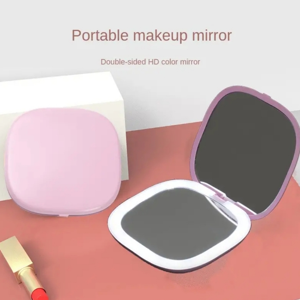 NIB Light up Compact Mirror